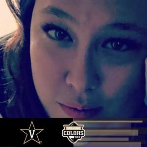 Meet your Posher, Leeann